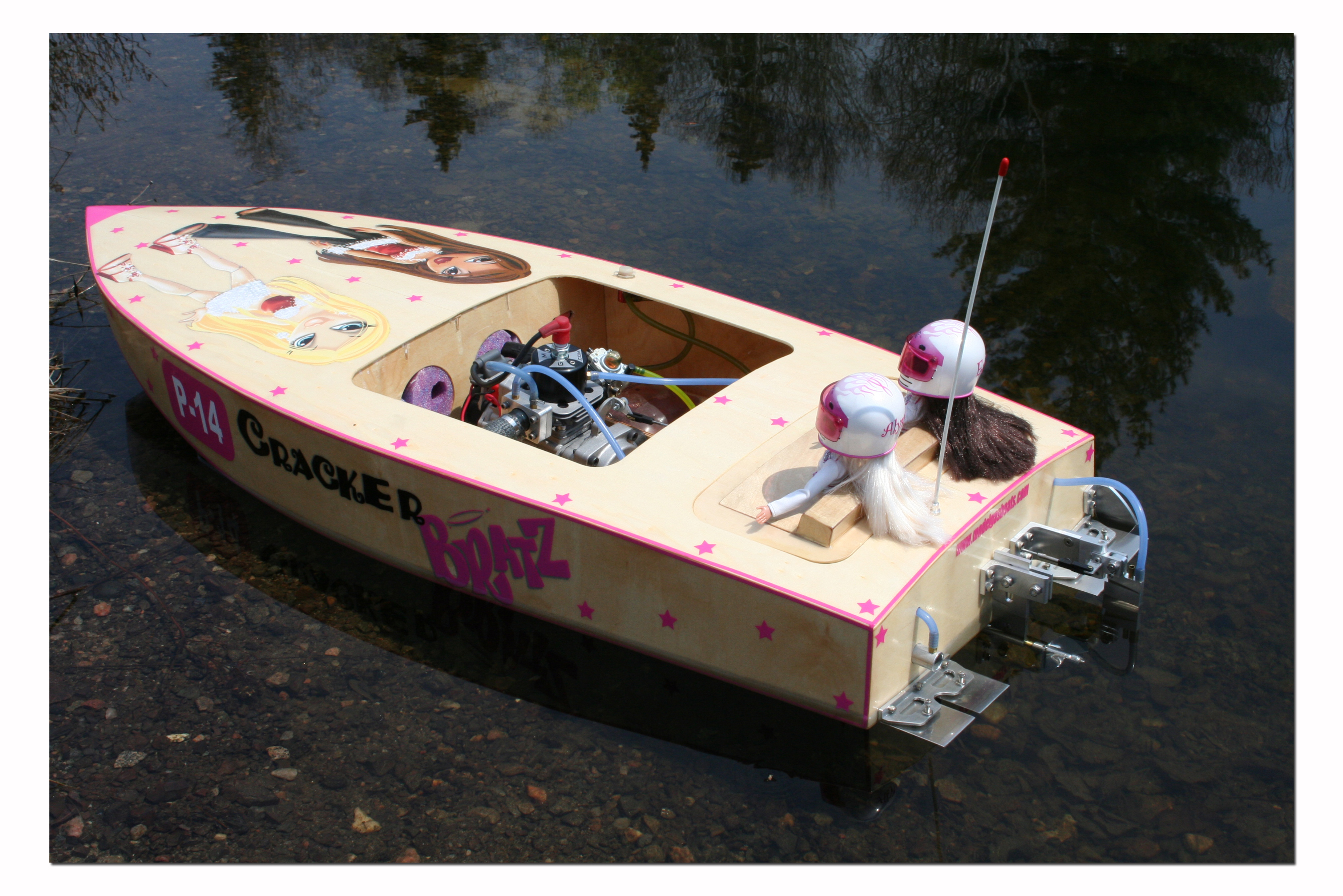 Crackerbox rc 2024 boat kit